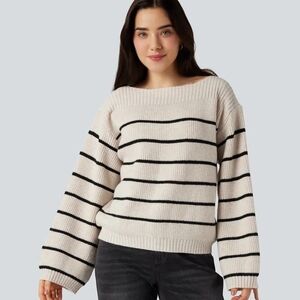 HALARA Black and White Striped Sweater